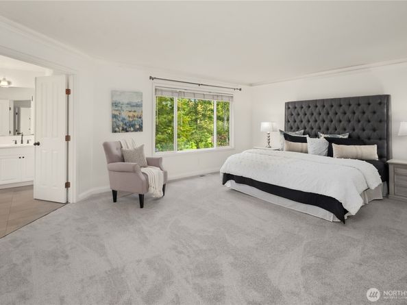 22824 NE 100th Place, Redmond WA 98053
