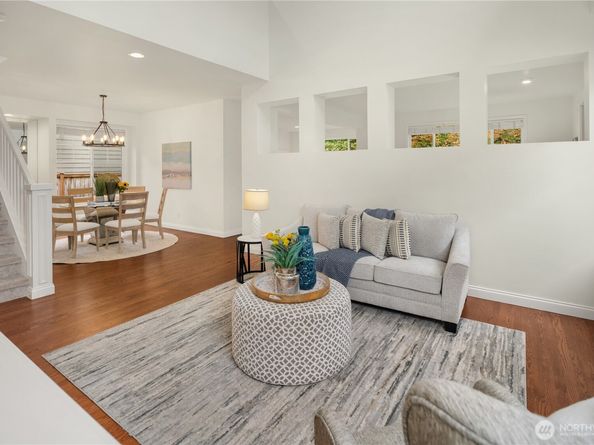 22824 NE 100th Place, Redmond WA 98053
