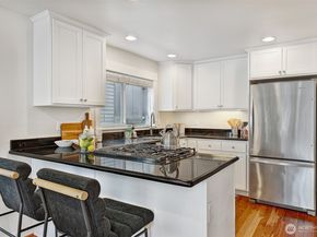 4018 Linden Avenue N A, Seattle WA 98103