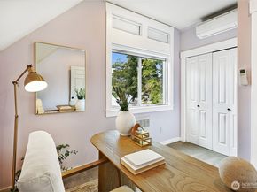 4018 Linden Avenue N A, Seattle WA 98103