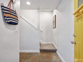 4018 Linden Avenue N A, Seattle WA 98103