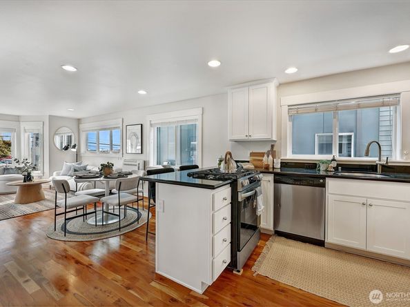 4018 Linden Avenue N A, Seattle WA 98103