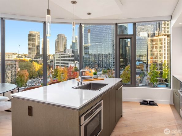 2510 6th Avenue 402, Seattle WA 98121