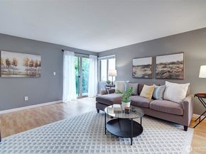 10106 Greenwood Avenue N 302, Seattle WA 98133