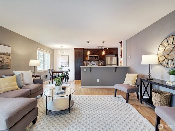 10106 Greenwood Avenue N 302, Seattle WA 98133