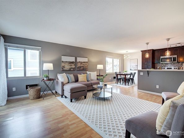 10106 Greenwood Avenue N 302, Seattle WA 98133