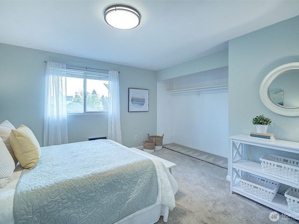 10106 Greenwood Avenue N 302, Seattle WA 98133
