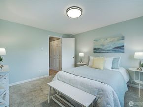10106 Greenwood Avenue N 302, Seattle WA 98133