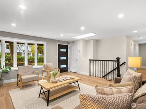 6832 122nd Avenue NE, Kirkland WA 98033