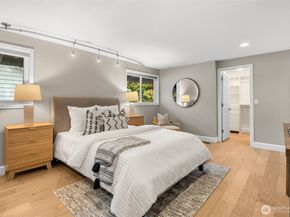 6832 122nd Avenue NE, Kirkland WA 98033