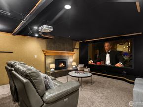 6832 122nd Avenue NE, Kirkland WA 98033