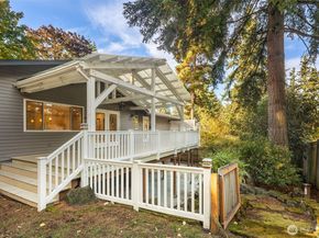 6832 122nd Avenue NE, Kirkland WA 98033