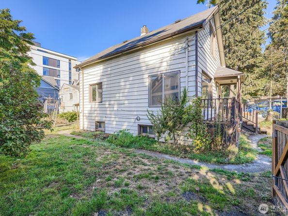 1707 22nd Avenue S, Seattle WA 98144