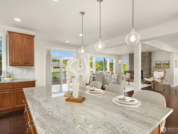 9813 NE 145th Street, Bothell WA 98011