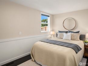 412 Renton Avenue S, Renton WA 98057