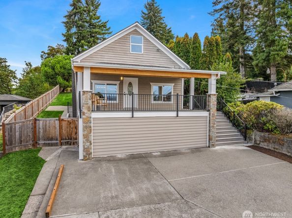 412 Renton Avenue S, Renton WA 98057
