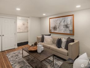 412 Renton Avenue S, Renton WA 98057