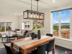 412 Renton Avenue S, Renton WA 98057
