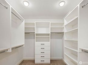 8912 17th Avenue NE, Seattle WA 98115