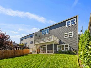 8912 17th Avenue NE, Seattle WA 98115