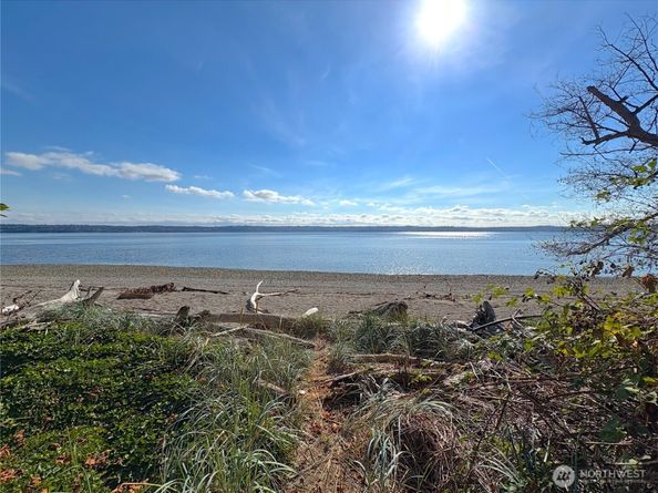 4609 SW 241st, Vashon WA 98070