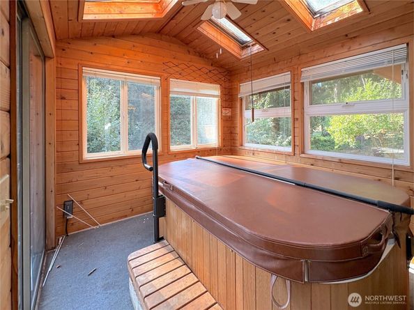 4609 SW 241st, Vashon WA 98070