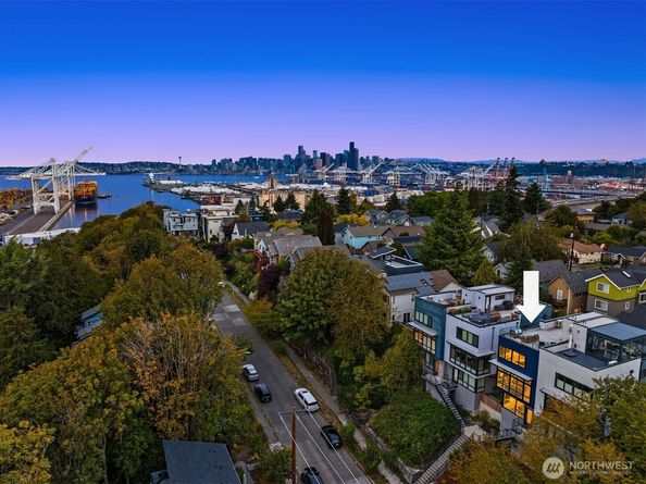 3856 21st Avenue SW, Seattle WA 98106