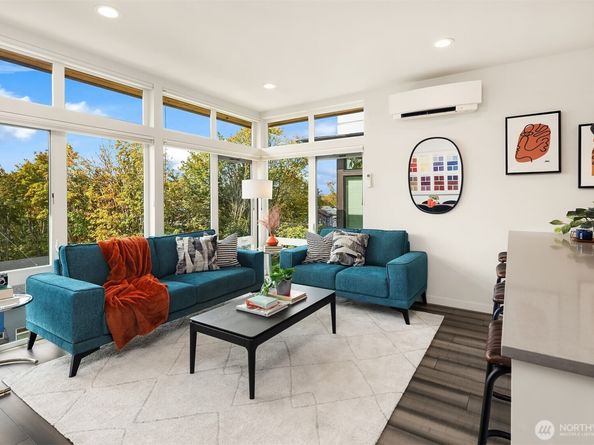 3856 21st Avenue SW, Seattle WA 98106