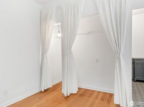 7 Harrison Street 26, Seattle WA 98109