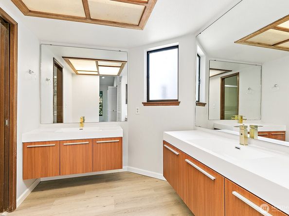 32701 5th Avenue SW, Federal Way WA 98023