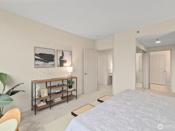 177 107th Avenue NE 1204, Bellevue WA 98004