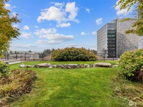177 107th Avenue NE 1204, Bellevue WA 98004