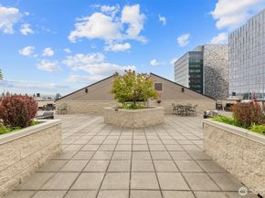 177 107th Avenue NE 1204, Bellevue WA 98004