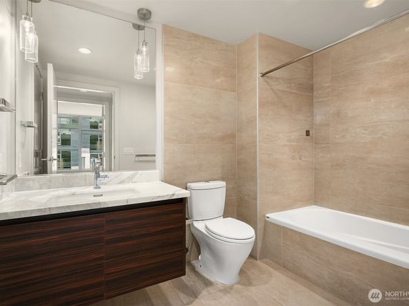 583 Battery Street 602N, Seattle WA 98121