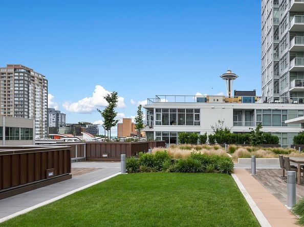 583 Battery Street 602N, Seattle WA 98121