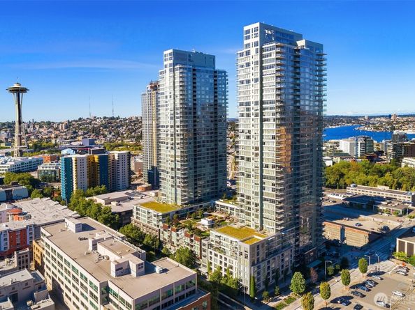 583 Battery Street 602N, Seattle WA 98121