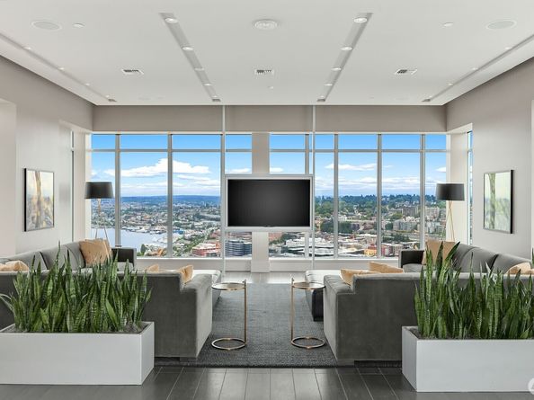 583 Battery Street 602N, Seattle WA 98121