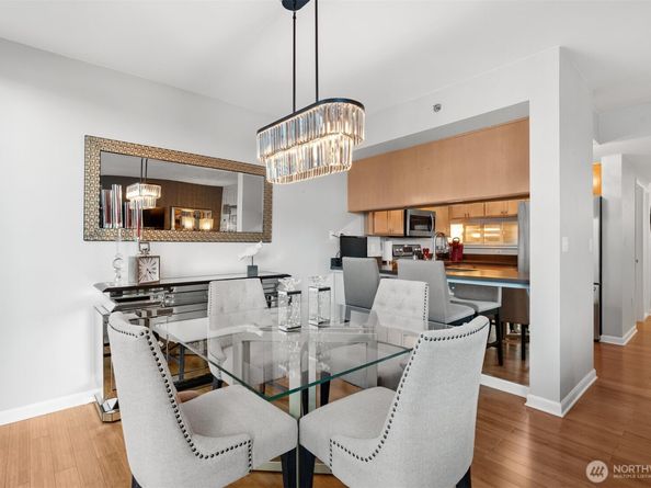 177 107th Avenue NE 720, Bellevue WA 98004