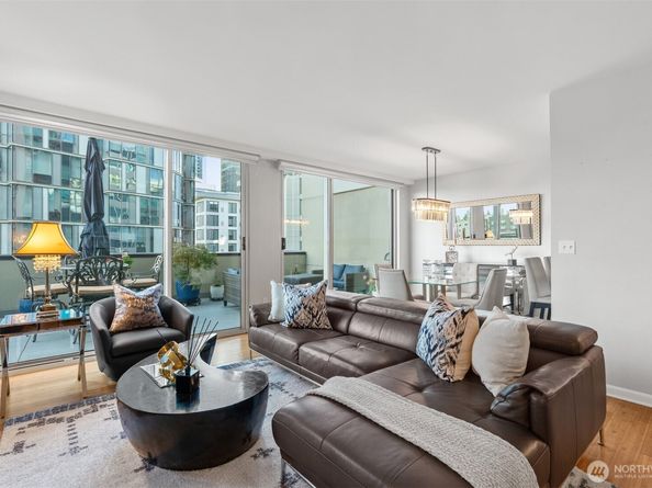 177 107th Avenue NE 720, Bellevue WA 98004