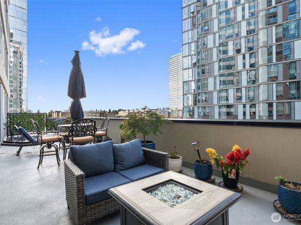 177 107th Avenue NE 720, Bellevue WA 98004