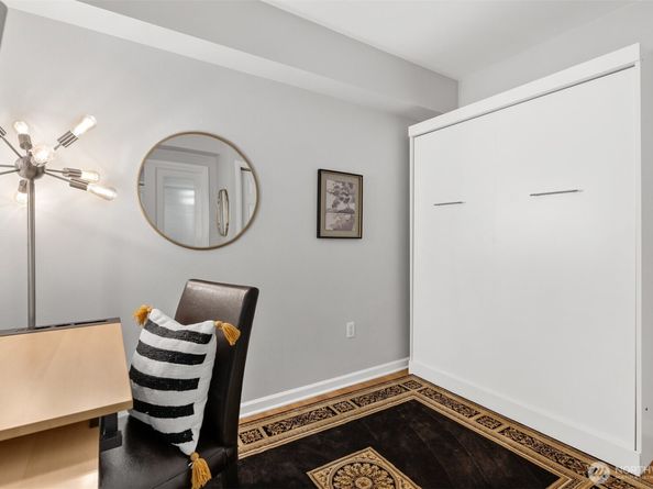 177 107th Avenue NE 720, Bellevue WA 98004