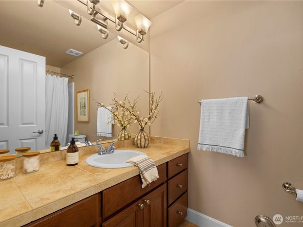 8508 184th Street SW, Edmonds WA 98026