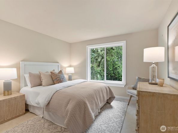 8407 SE 69th Place, Mercer Island WA 98040