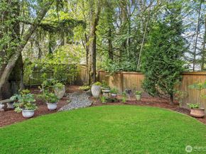 8407 SE 69th Place, Mercer Island WA 98040