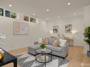 7335 21st Avenue NE, Seattle WA 98115