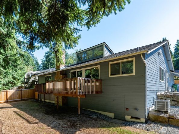 11624 NE 145th Street, Kirkland WA 98034