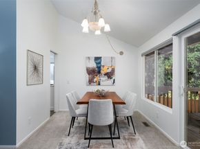 11624 NE 145th Street, Kirkland WA 98034