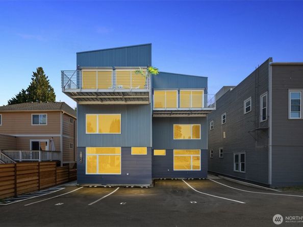 10120 NE 185th Street C, Bothell WA 98011