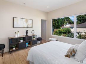 10120 NE 185th Street C, Bothell WA 98011