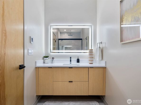 10120 NE 185th Street C, Bothell WA 98011